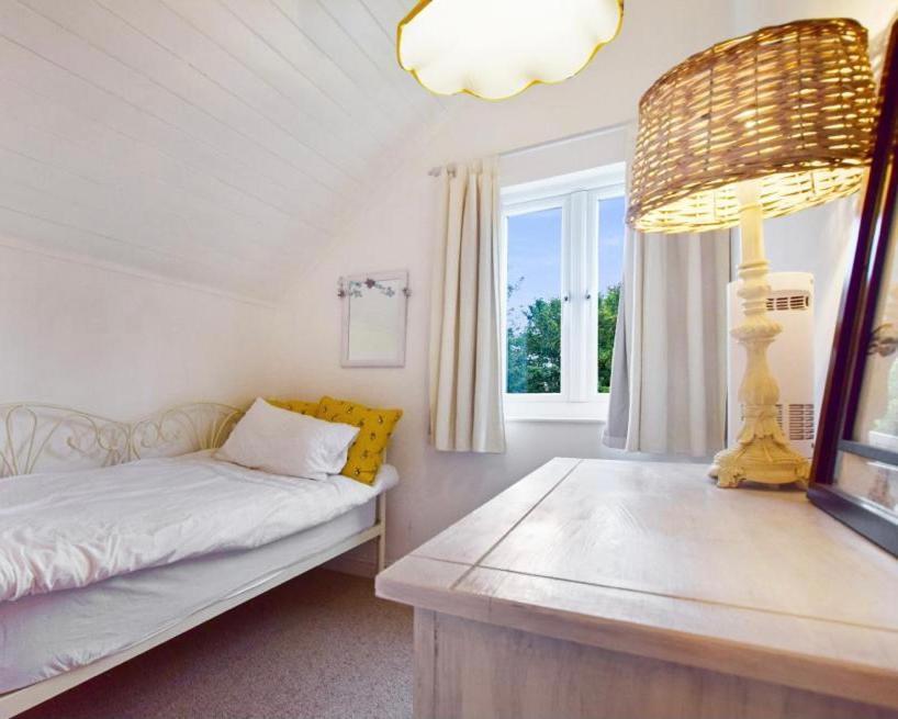 Luxury Lodge In The Heart Of The Cotswolds 시런세스터 외부 사진